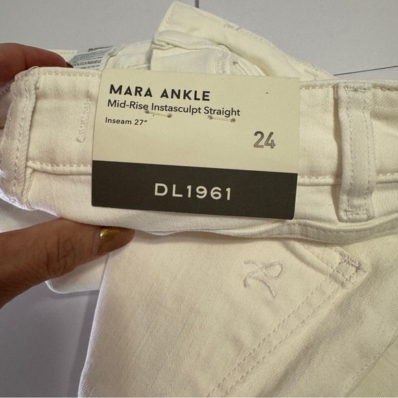 DL1961 Mara Ankle Mid Rise Instasculpt Straight Jeans Size 24 NWT - Picture 11 of 16